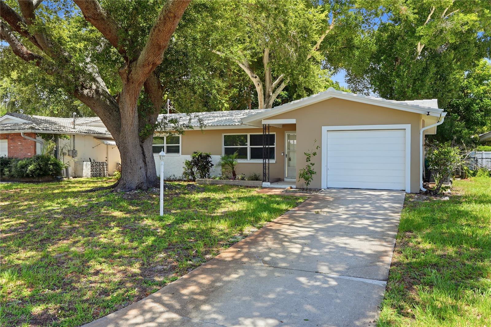 2437 RUTLAND LANE