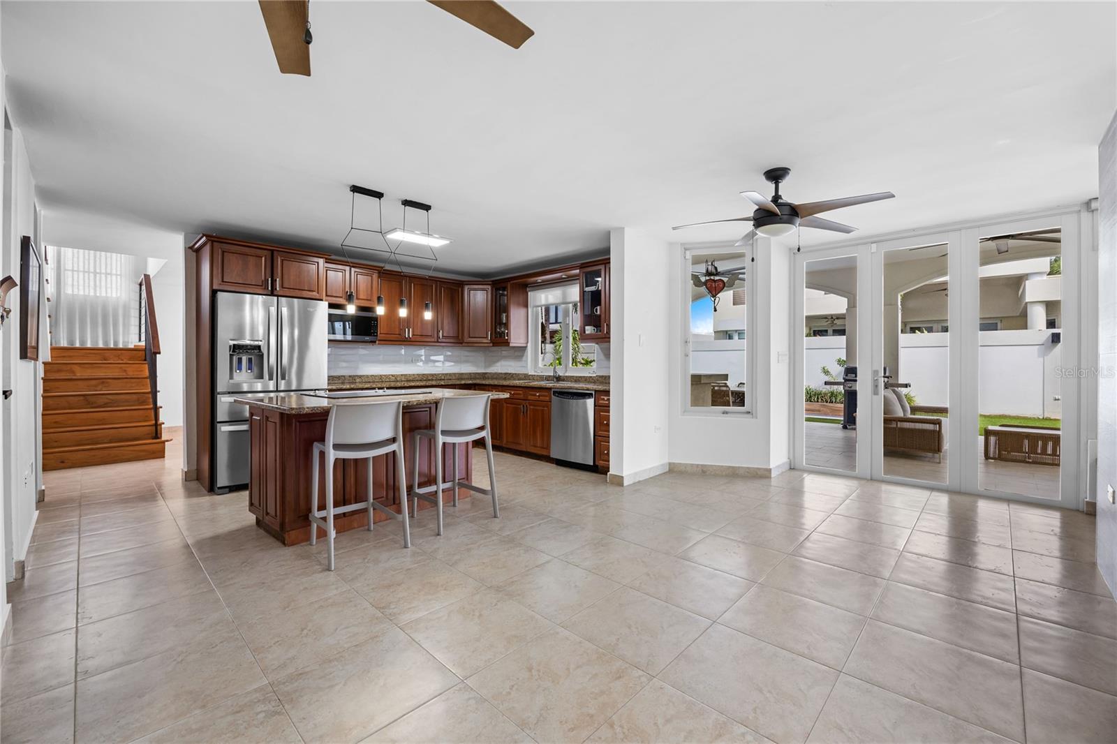 ESTANCIAS REALES - Residential