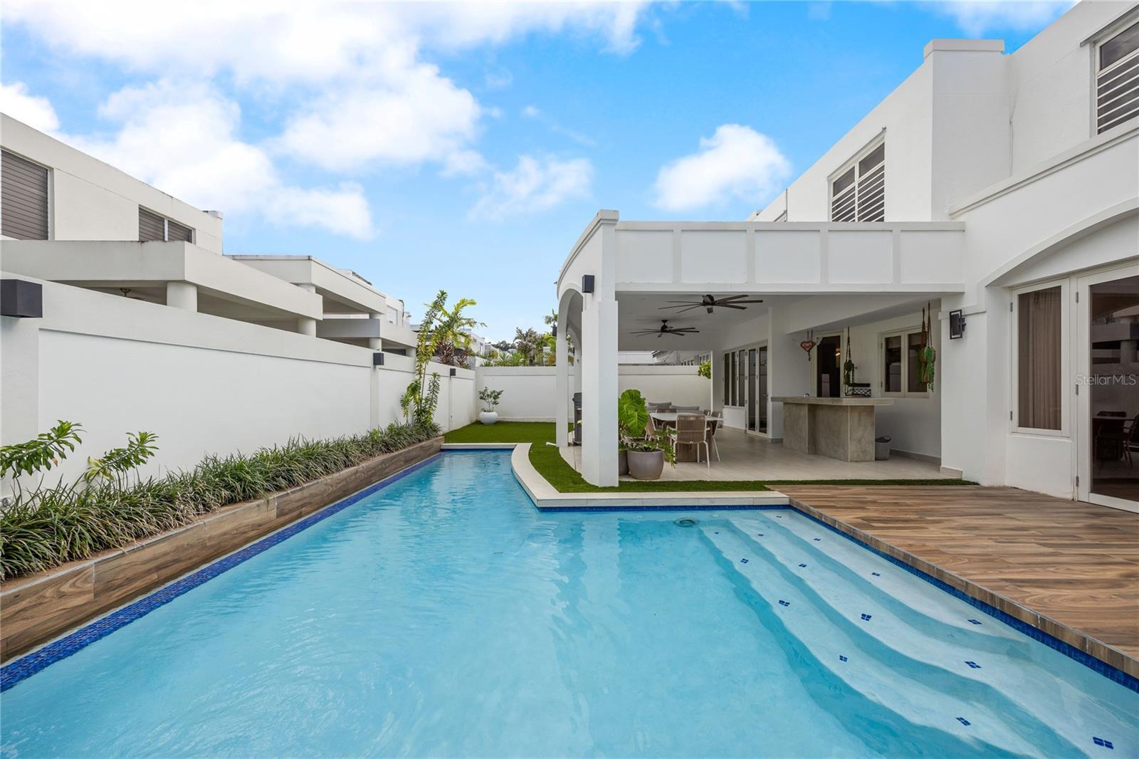 ESTANCIAS REALES - Residential