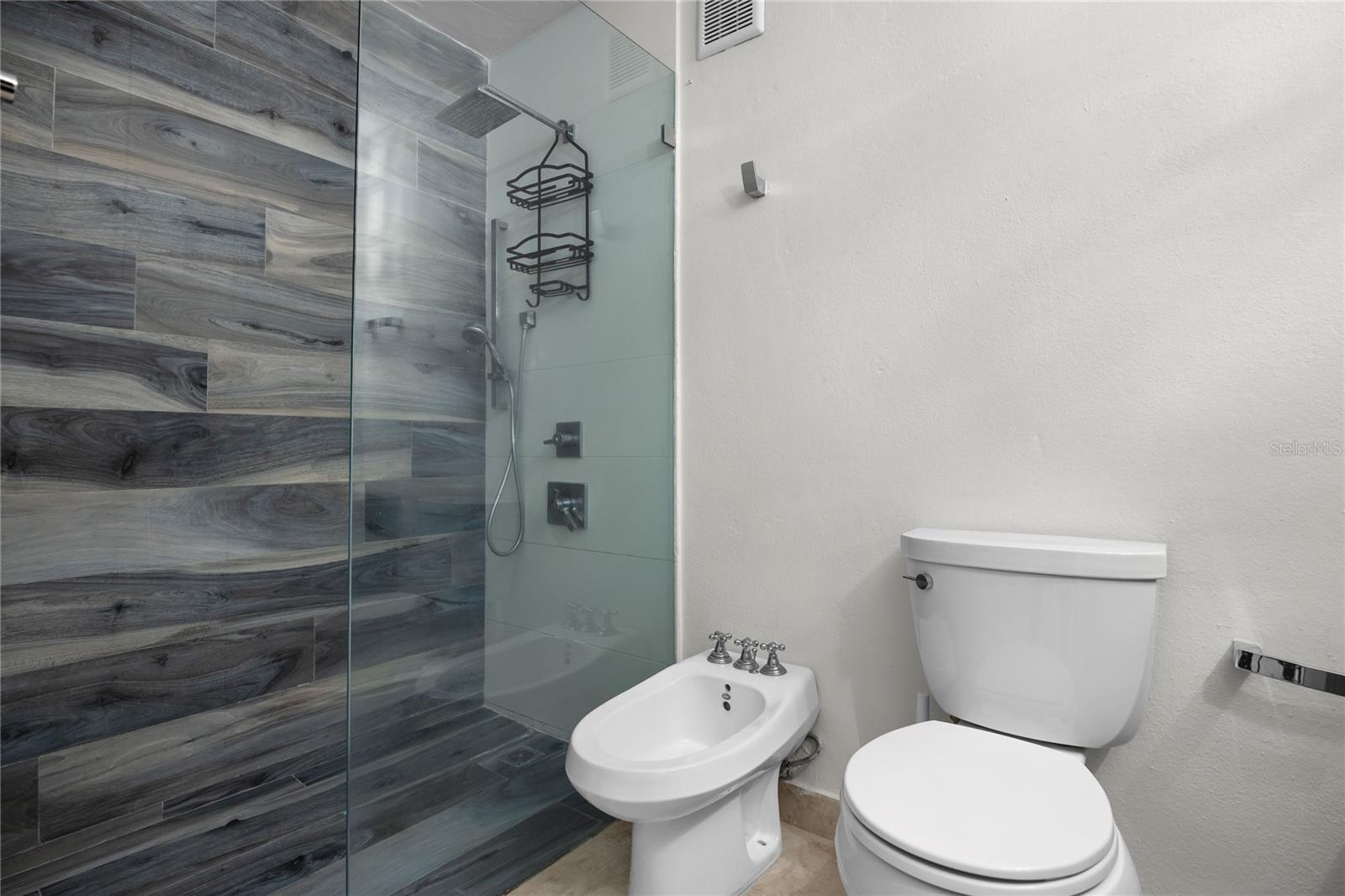 ESTANCIAS REALES - Residential