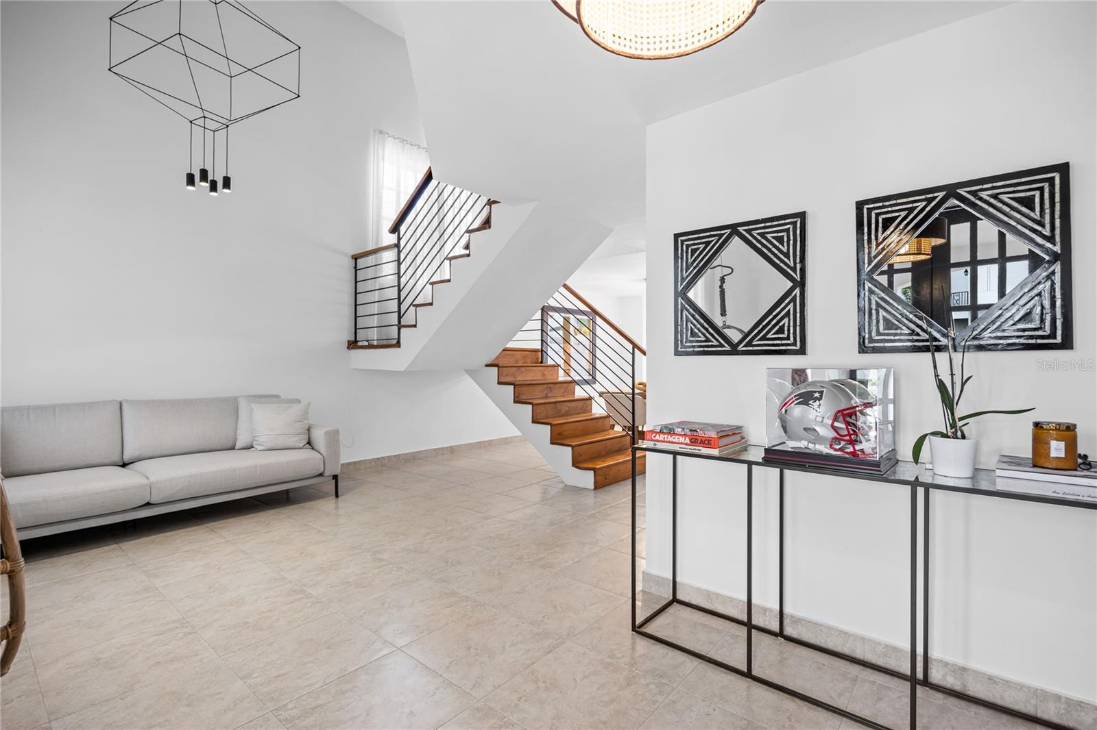 ESTANCIAS REALES - Residential