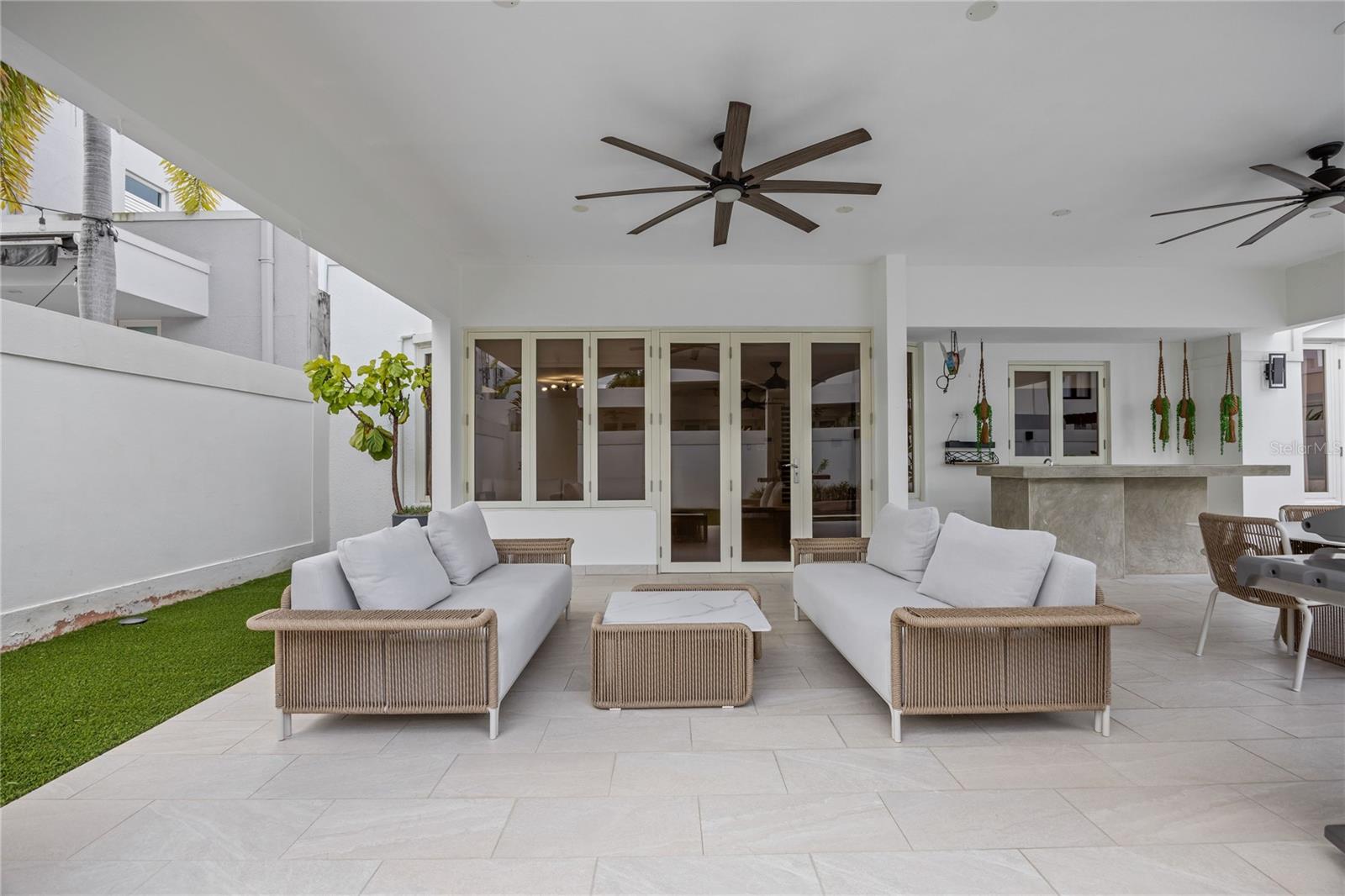 ESTANCIAS REALES - Residential