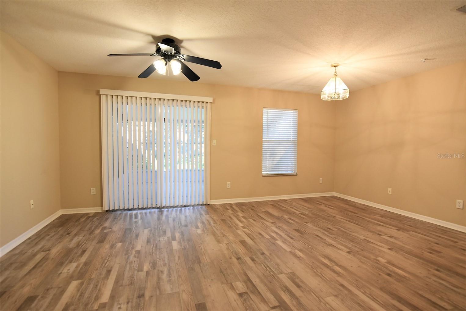 WESTSIDE TWNHMS-PH 05 A B & C - Residential Lease