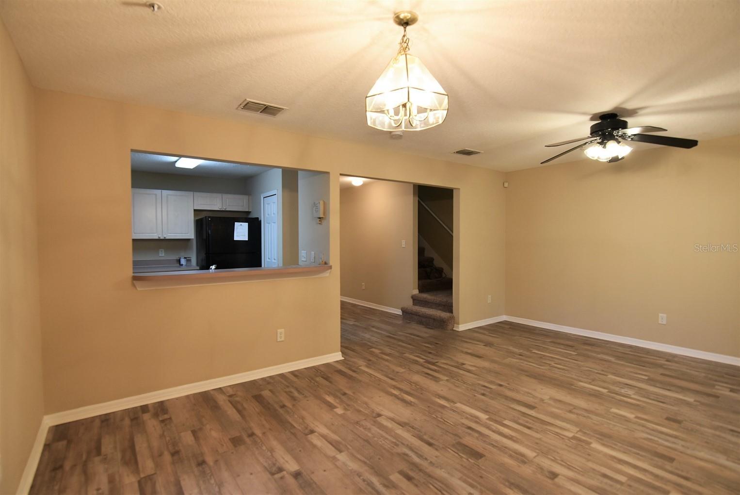 WESTSIDE TWNHMS-PH 05 A B & C - Residential Lease