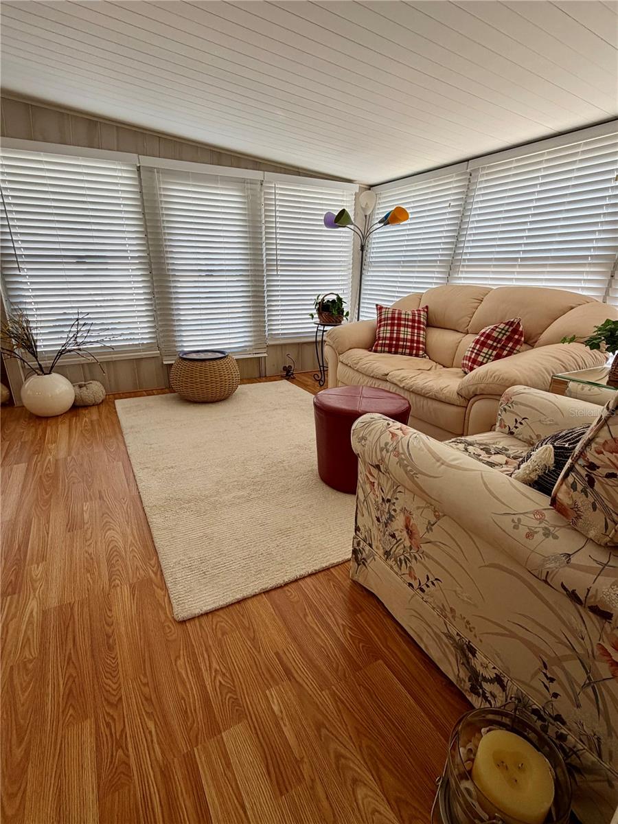 SUNSET PALMS UNREC - Residential