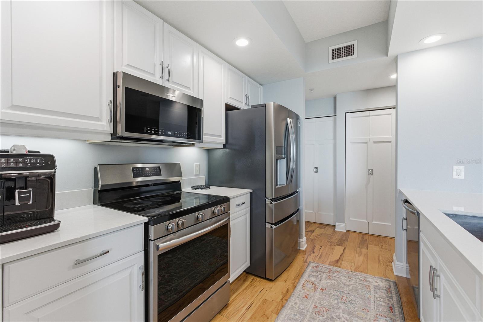 ALINARI - Residential