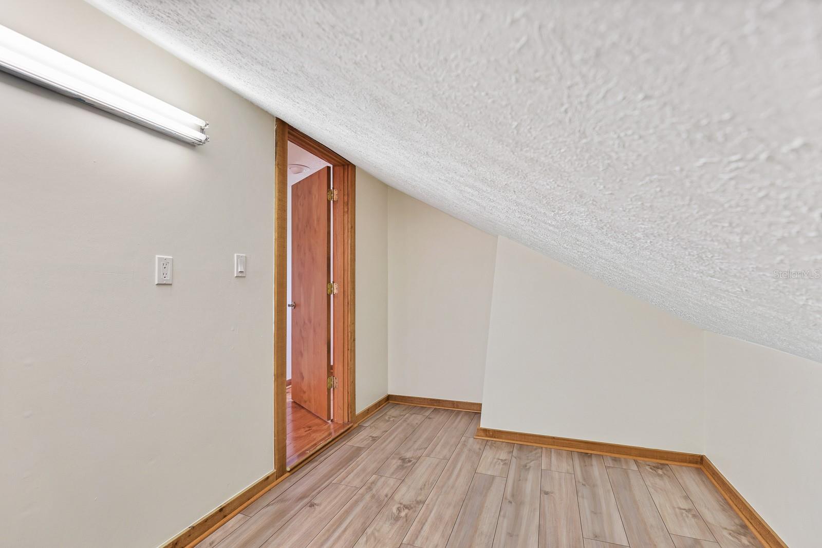 CHELSEA WOODS - Residential