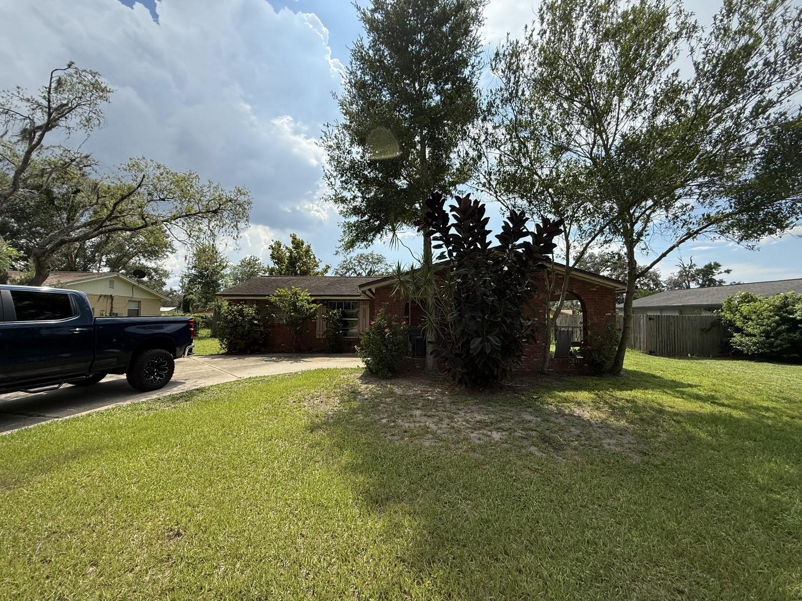 804 WALNUT DRIVE