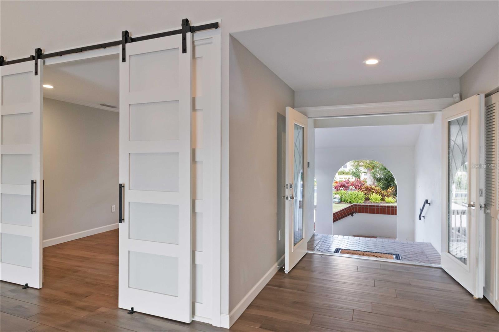 BAY ISLES - Residential