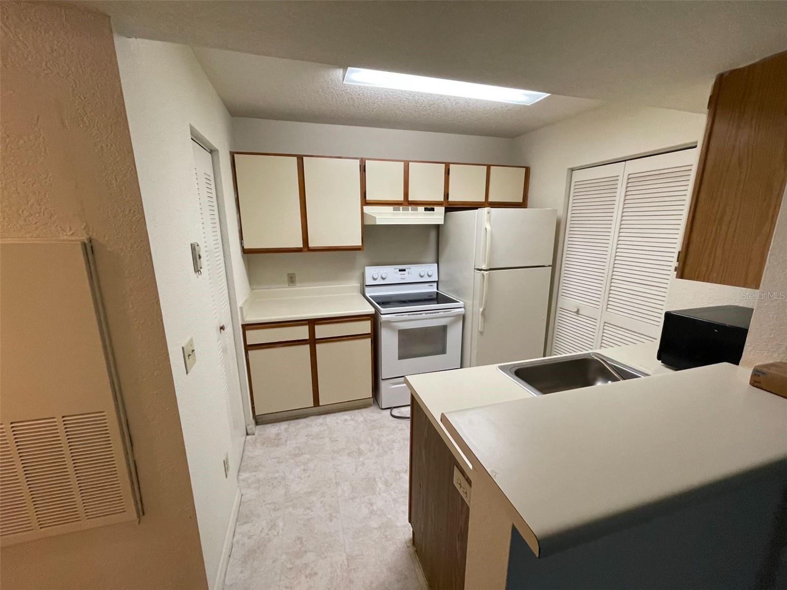 TRADEWINDS - Residential Lease