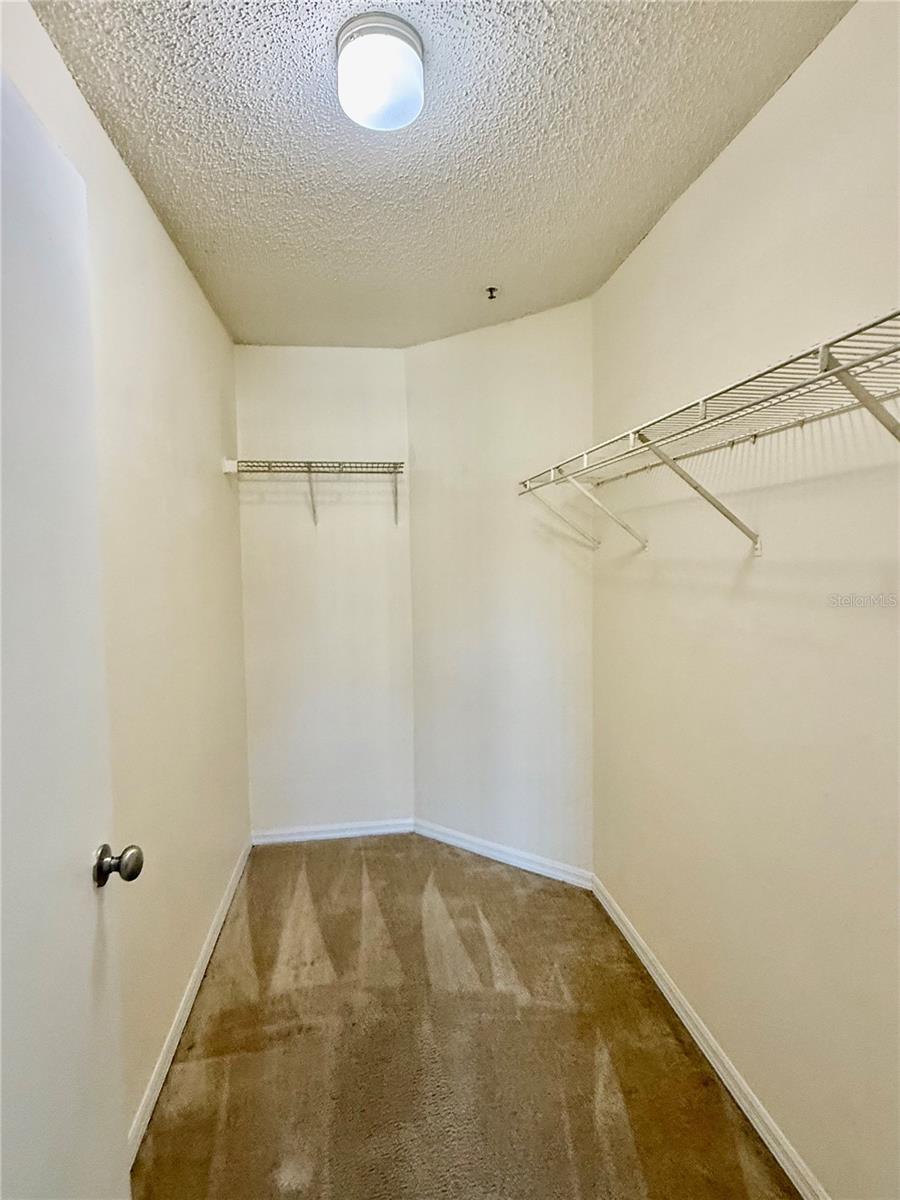 VINTAGE GRAND - Residential