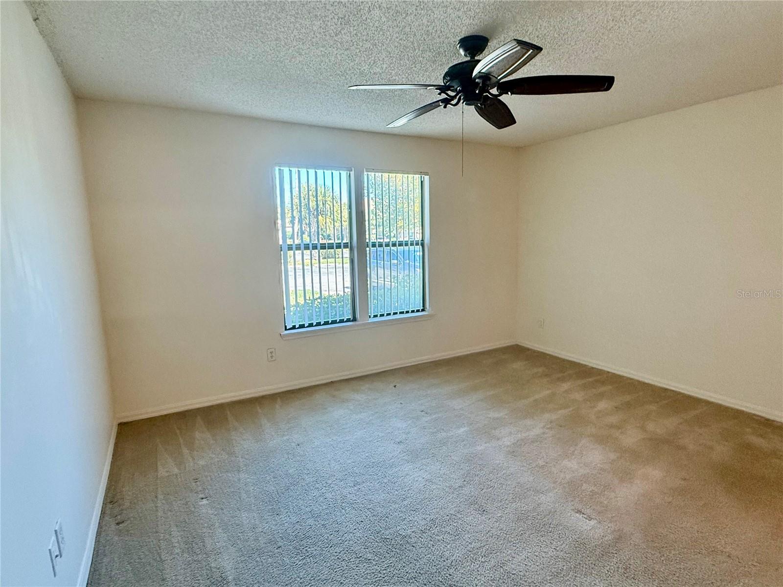 VINTAGE GRAND - Residential