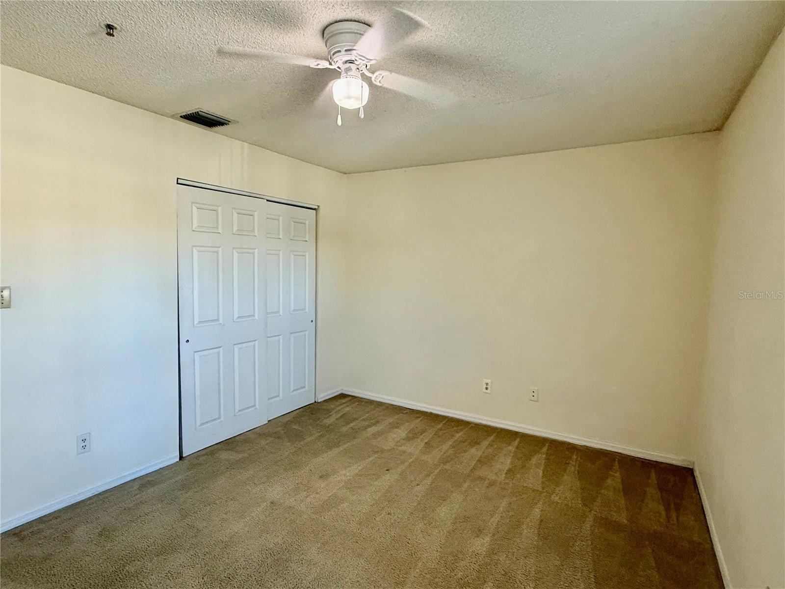 VINTAGE GRAND - Residential