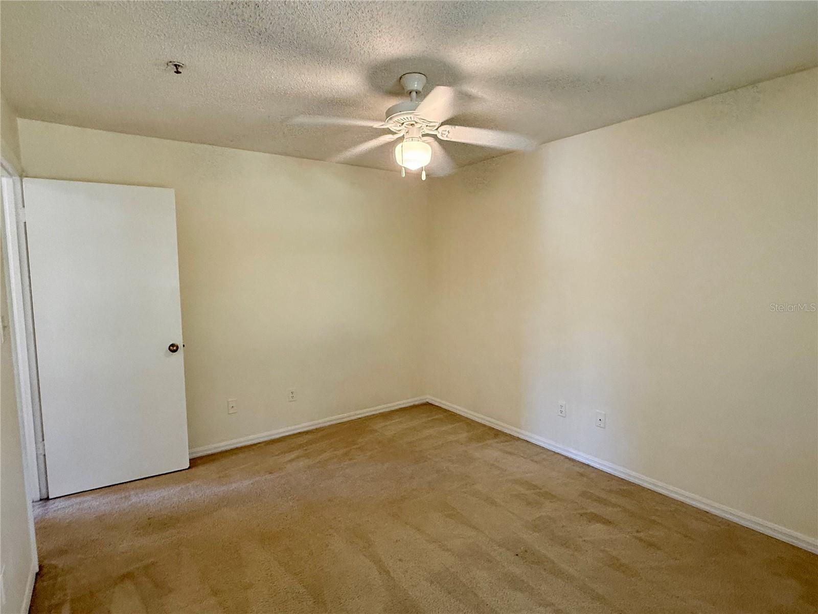 VINTAGE GRAND - Residential