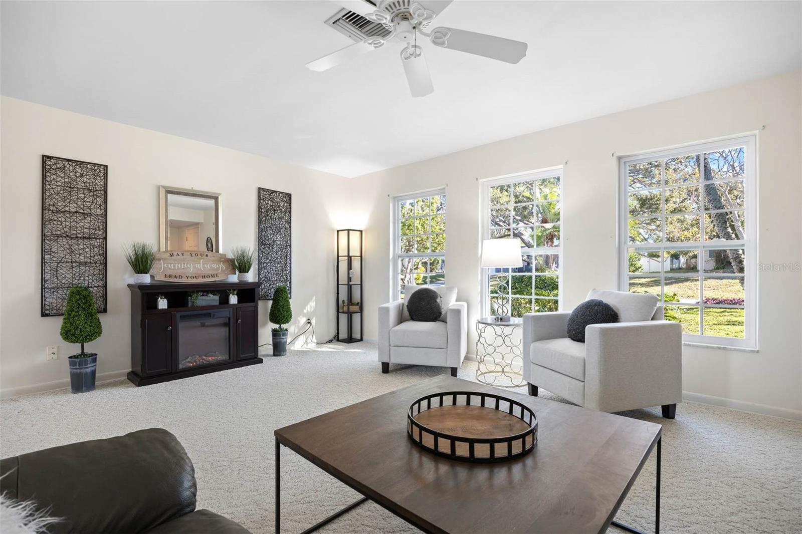 FAIRWAY ESTATES 9TH ADD - Residential