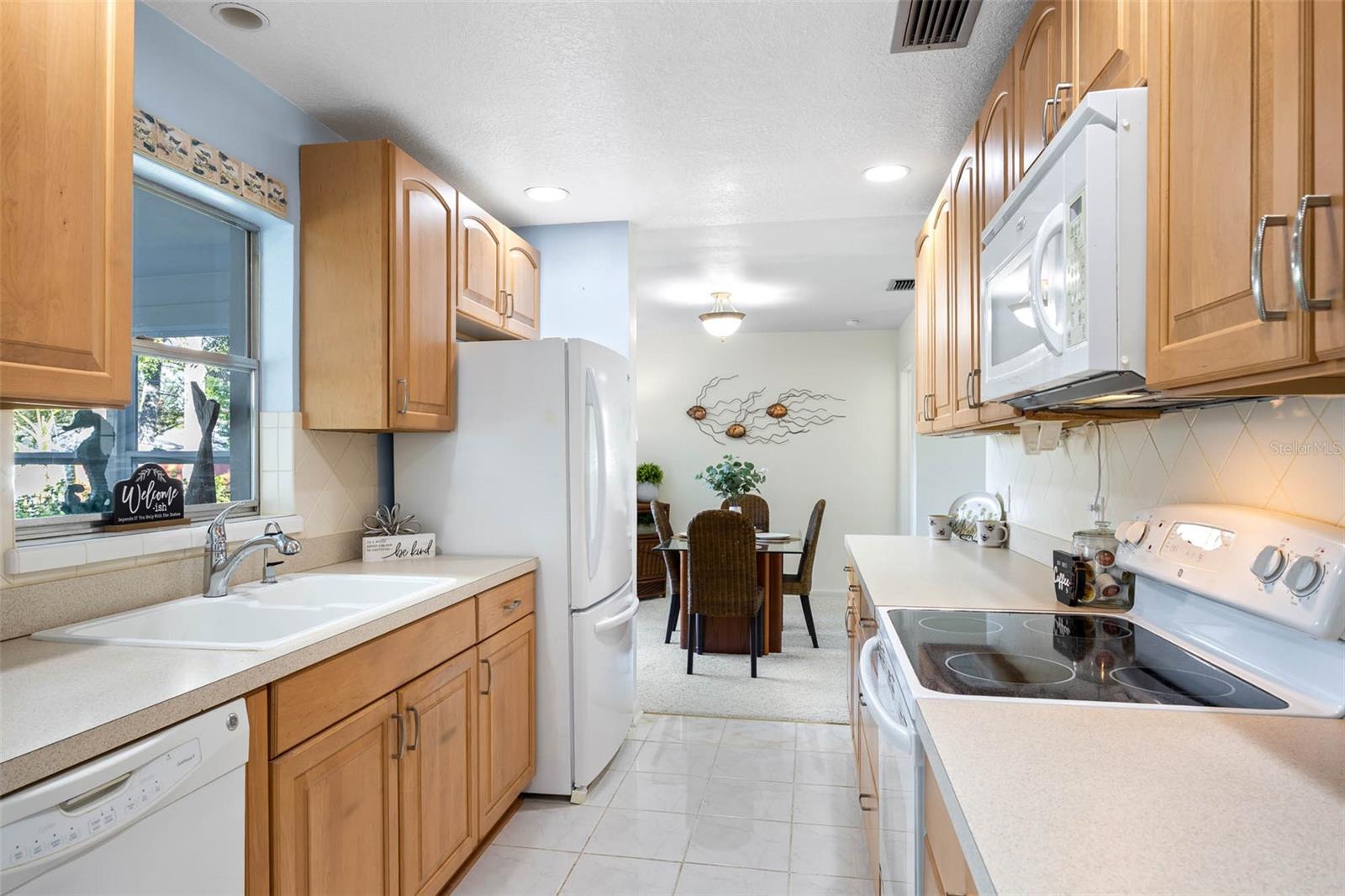 FAIRWAY ESTATES 9TH ADD - Residential