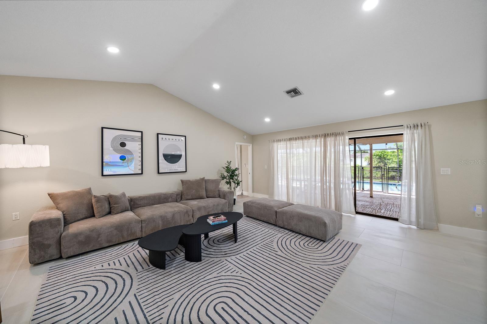 PORT CHARLOTTE SEC 013 - Residential Lease