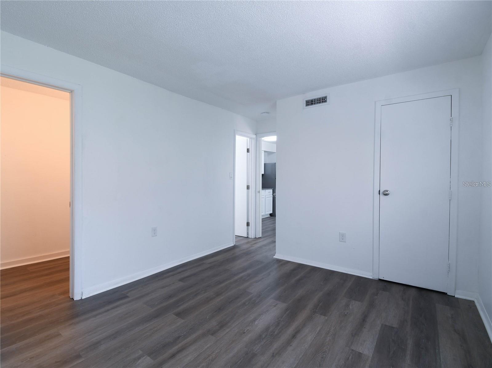 WOODSIDE VILLAGE CONDO - Residential