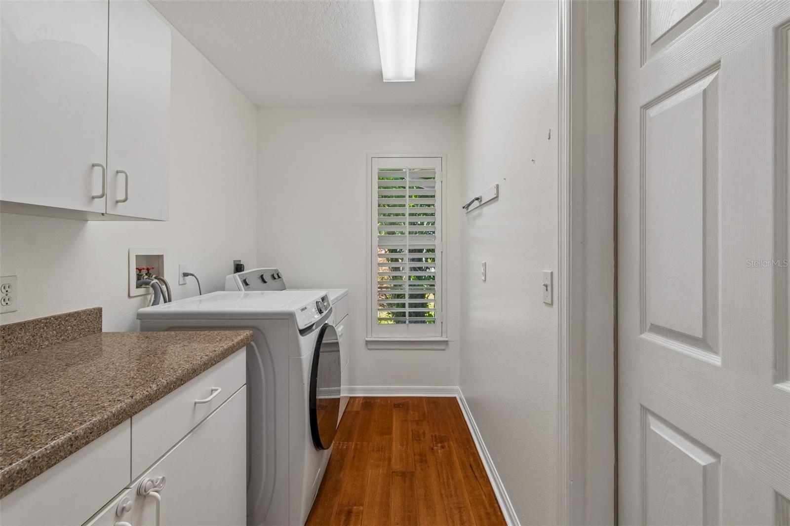 CAPE TOWN VILLAGE - Residential