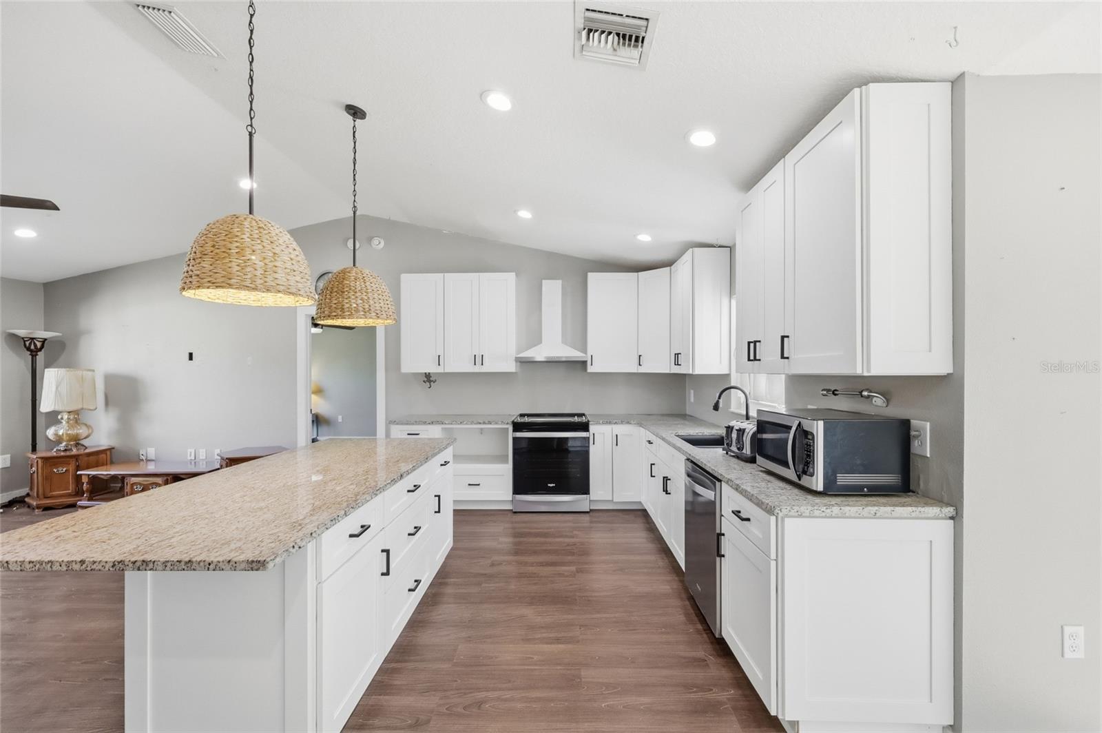 DAYTONA PARK ESTATES SEC E - Residential