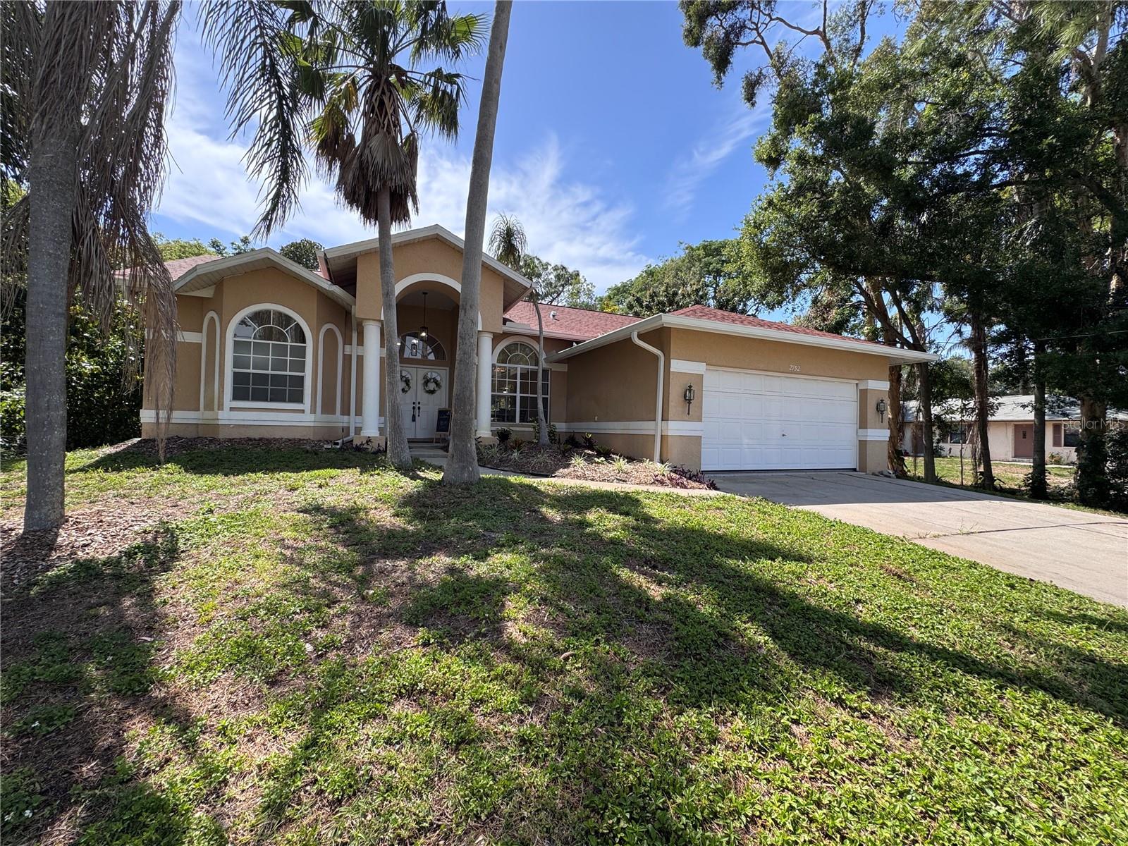 2752 CYPRESS DRIVE