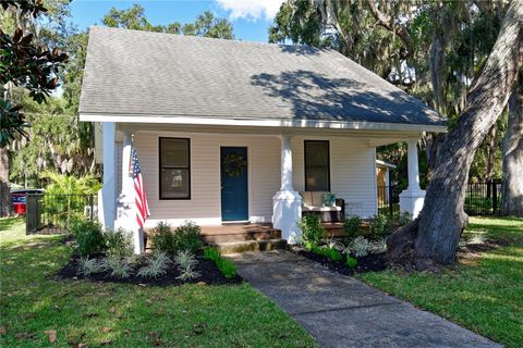 Photo of 1318 6th Street W, Palmetto, FL 34221 (MLS # A4665531)
