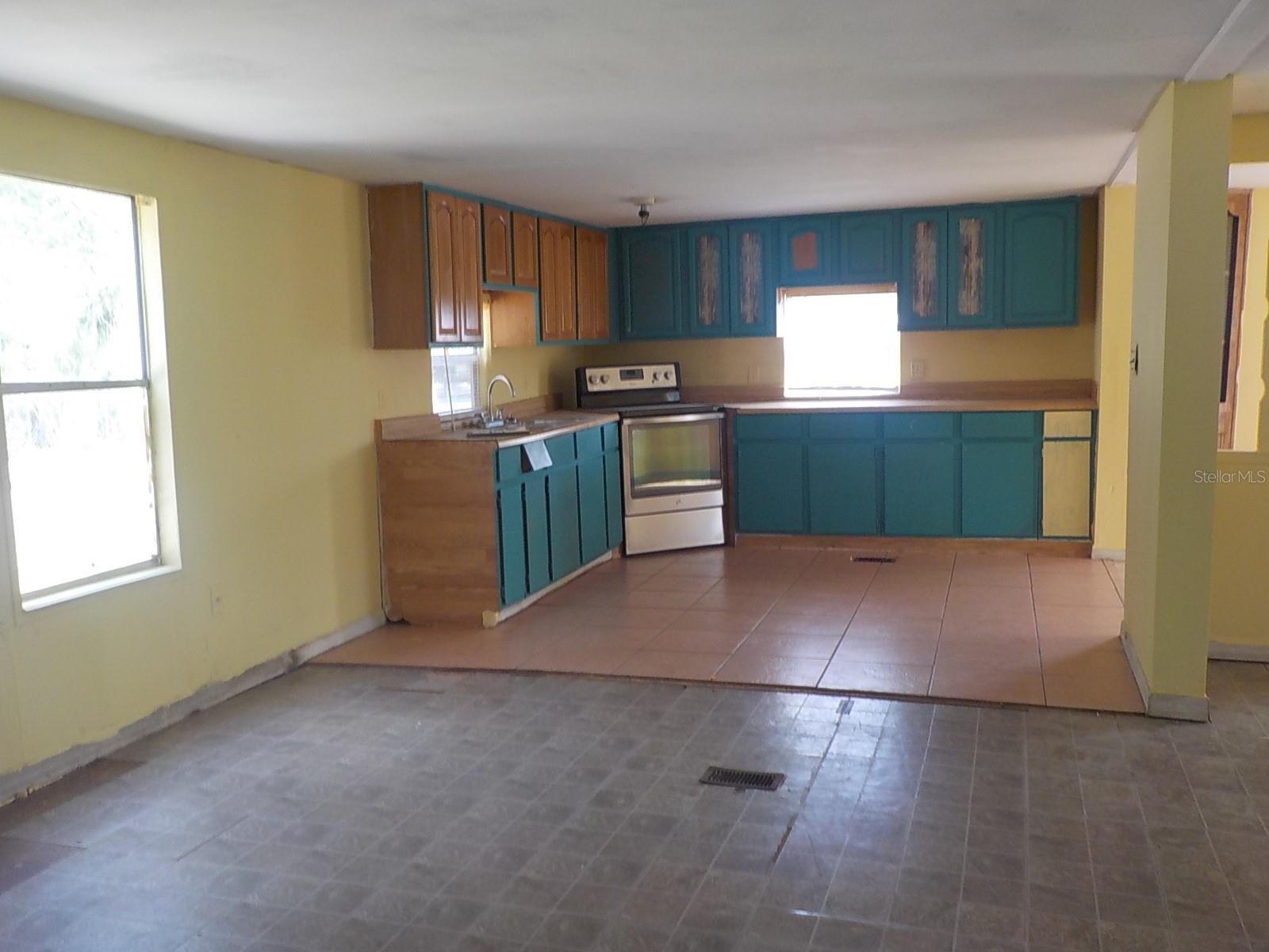 OCALA THOROUGHBRED ACRES - Residential