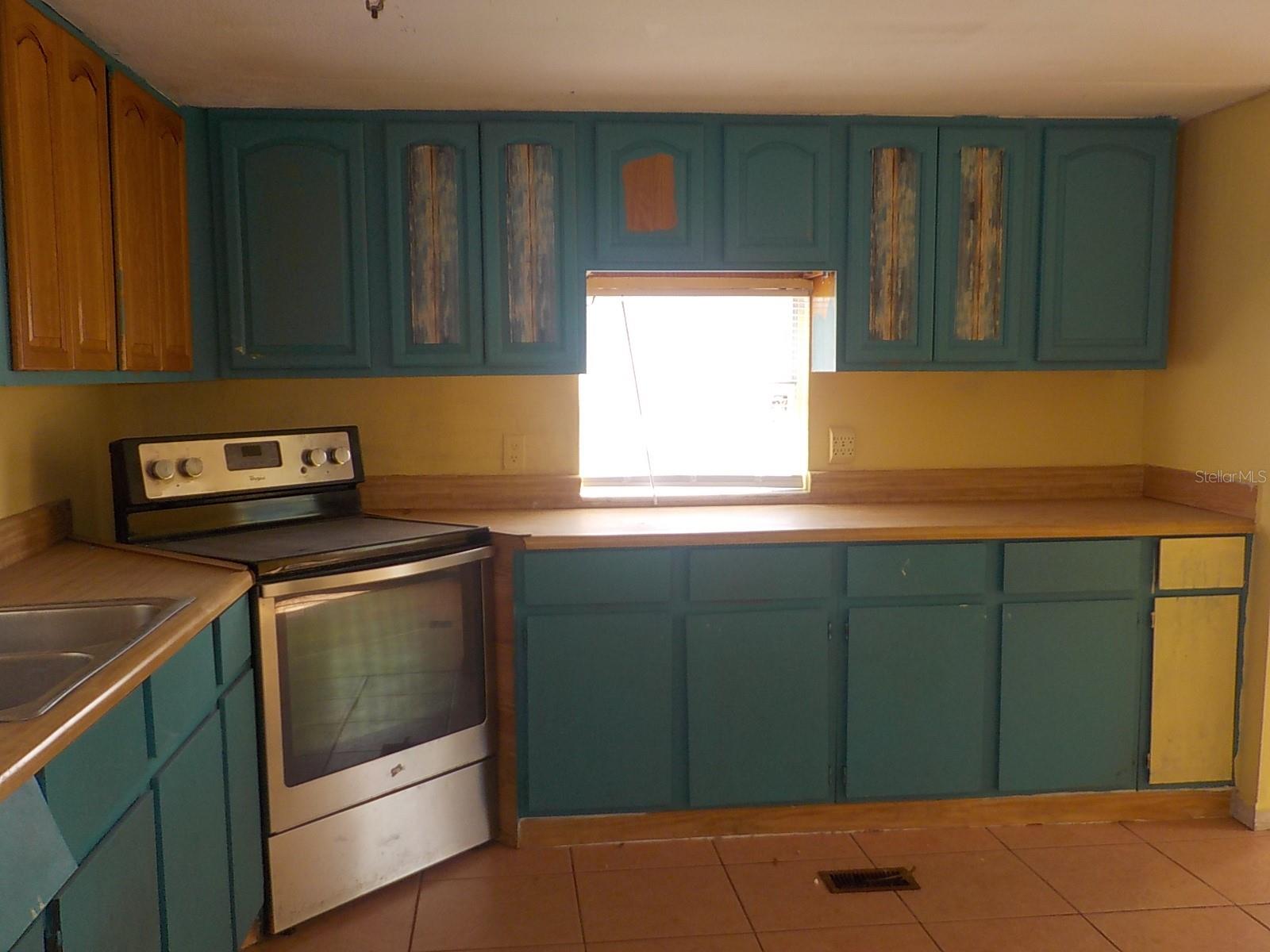 OCALA THOROUGHBRED ACRES - Residential