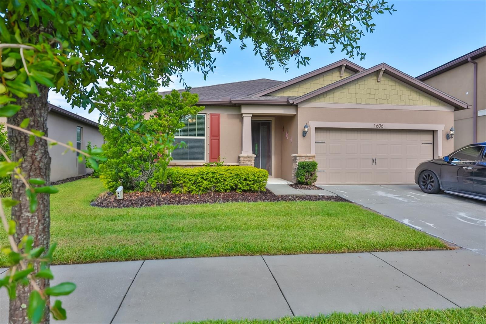 1606 CABBAGE KEY DRIVE