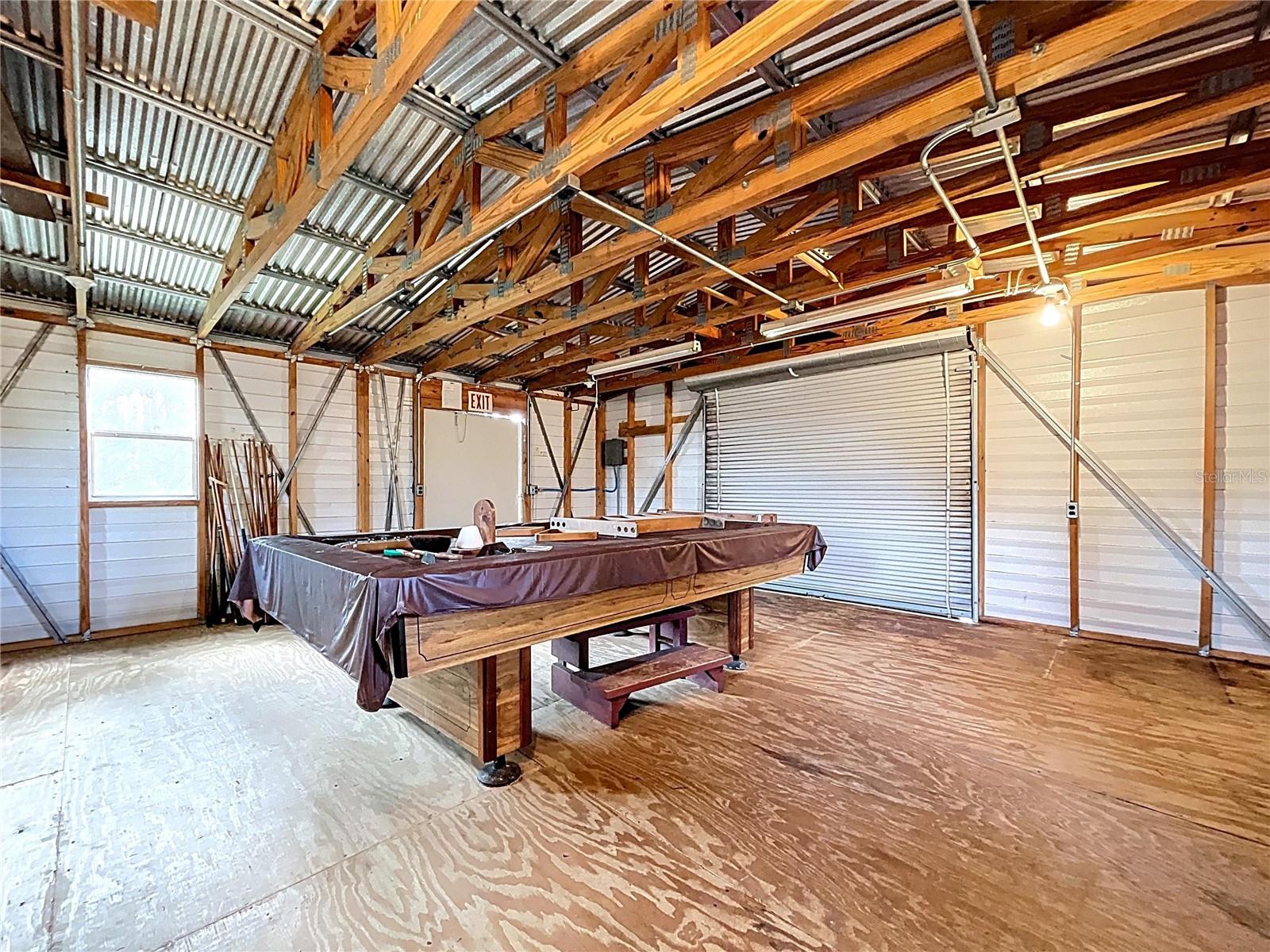 HOLLOWTREE - Residential