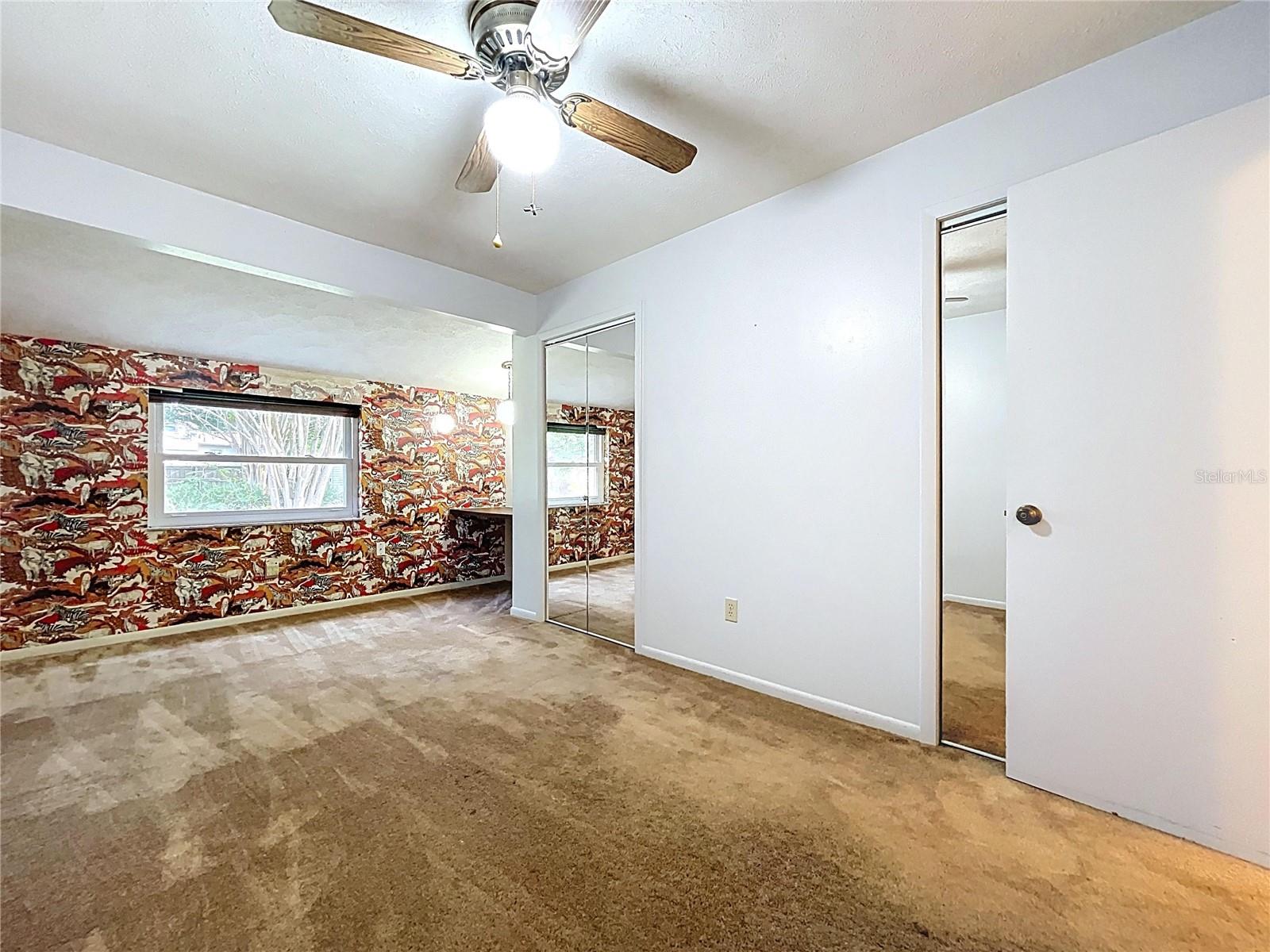 HOLLOWTREE - Residential