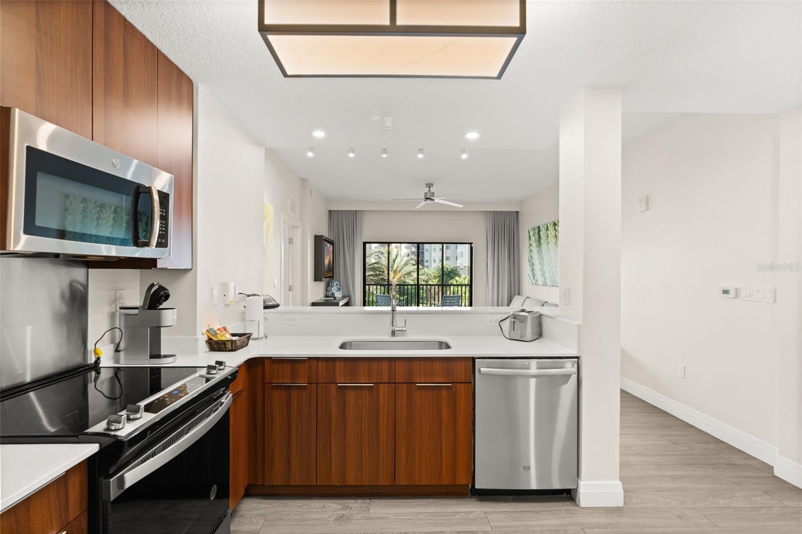 14501 GROVE RESORT AVENUE 2315