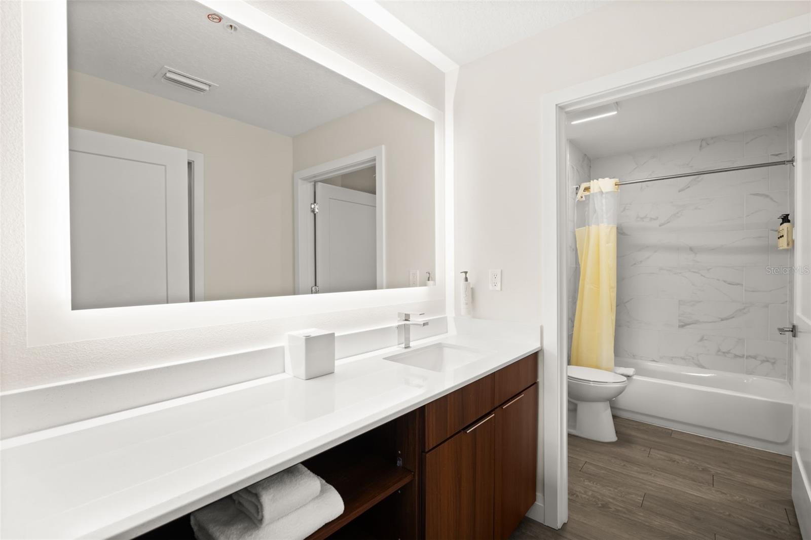 GROVE RESIDENCE & SPA HOTEL CONDO II - Residential