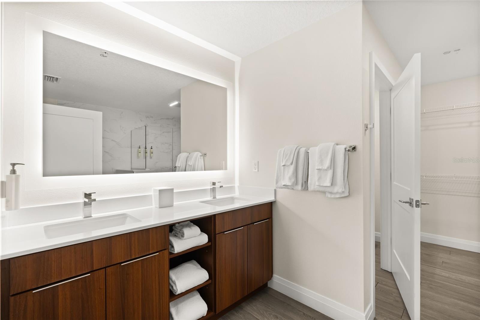 GROVE RESIDENCE & SPA HOTEL CONDO II - Residential