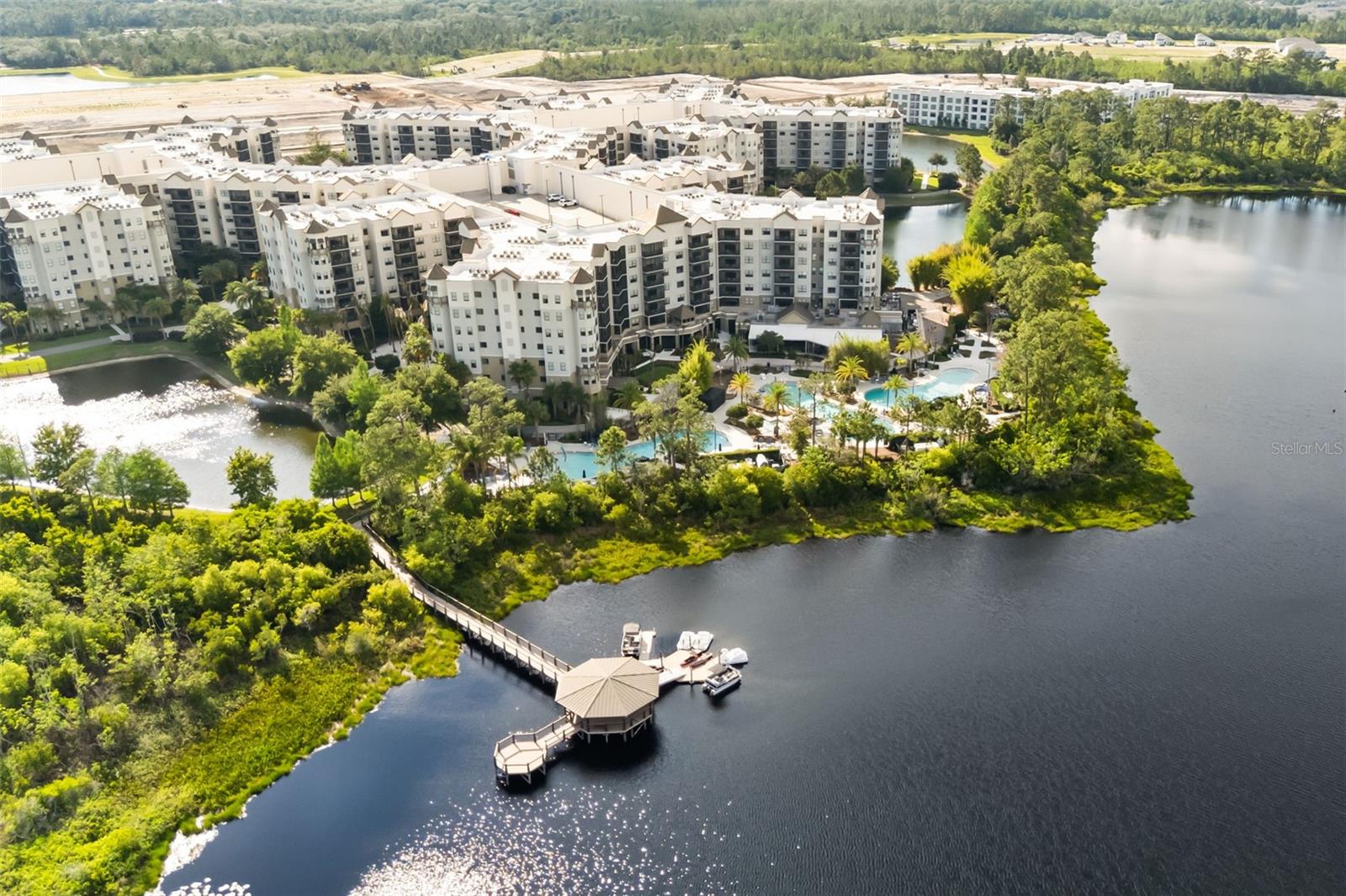 GROVE RESIDENCE & SPA HOTEL CONDO II - Residential