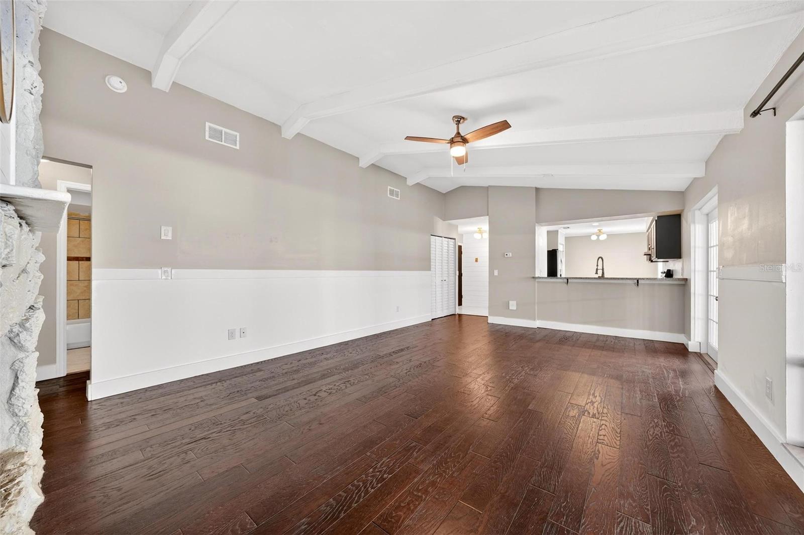 WEDGEWOOD TENNIS VILLAS - Residential