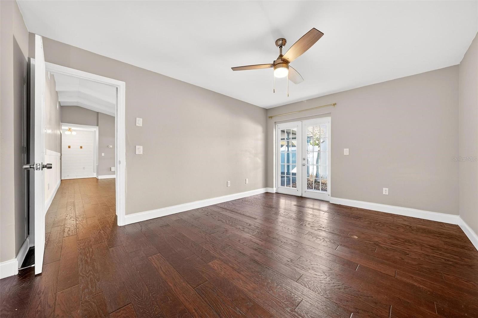 WEDGEWOOD TENNIS VILLAS - Residential