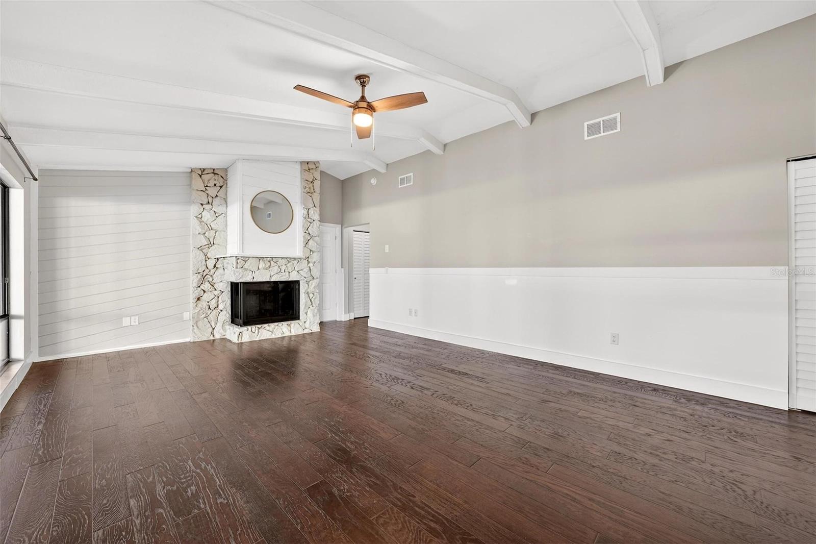 WEDGEWOOD TENNIS VILLAS - Residential