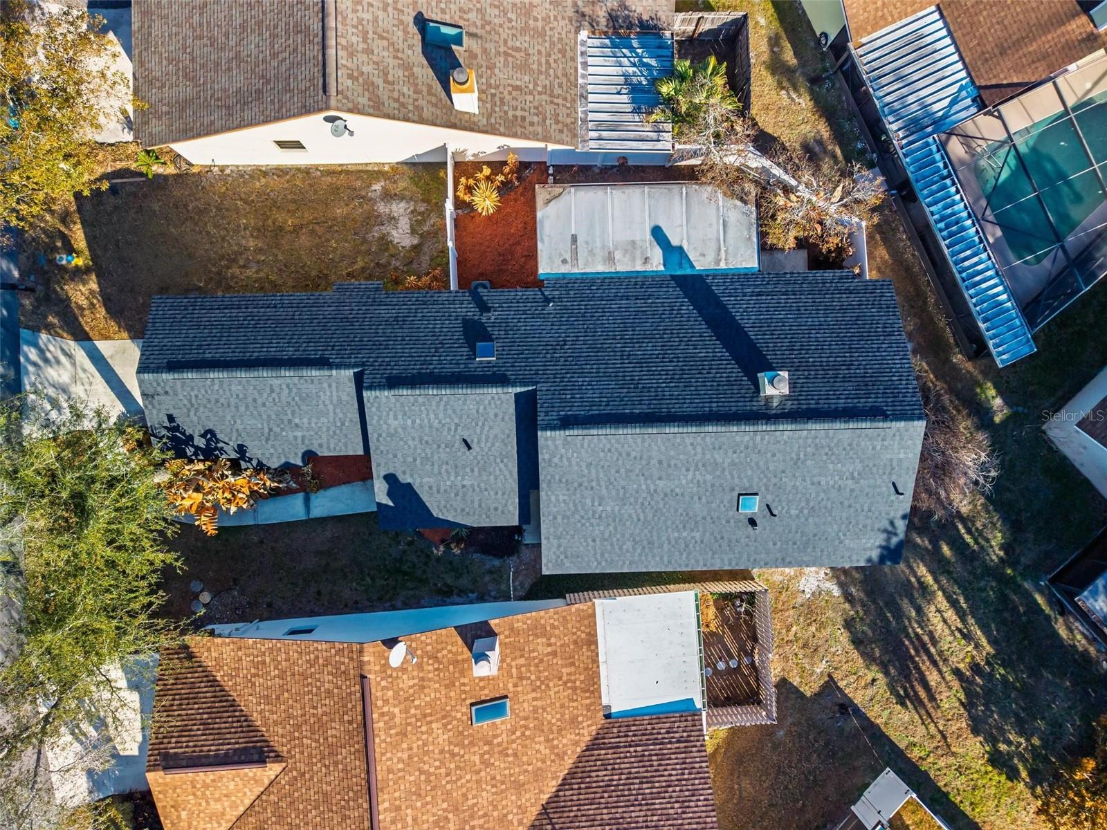 WEDGEWOOD TENNIS VILLAS - Residential