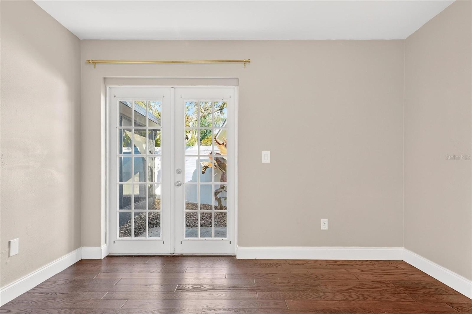 WEDGEWOOD TENNIS VILLAS - Residential