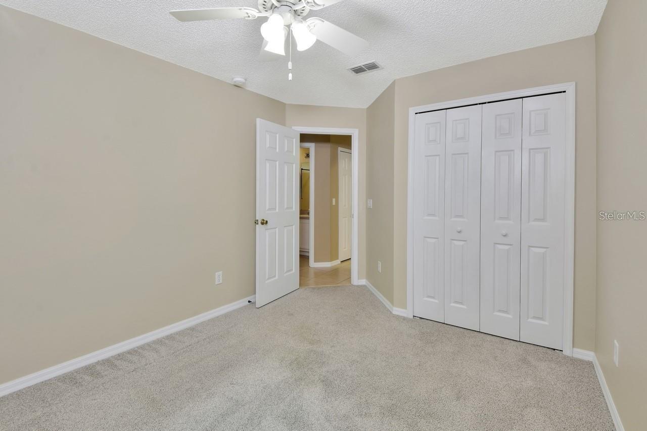 WATERFORD LAKES UNIT 02 - Residential Lease