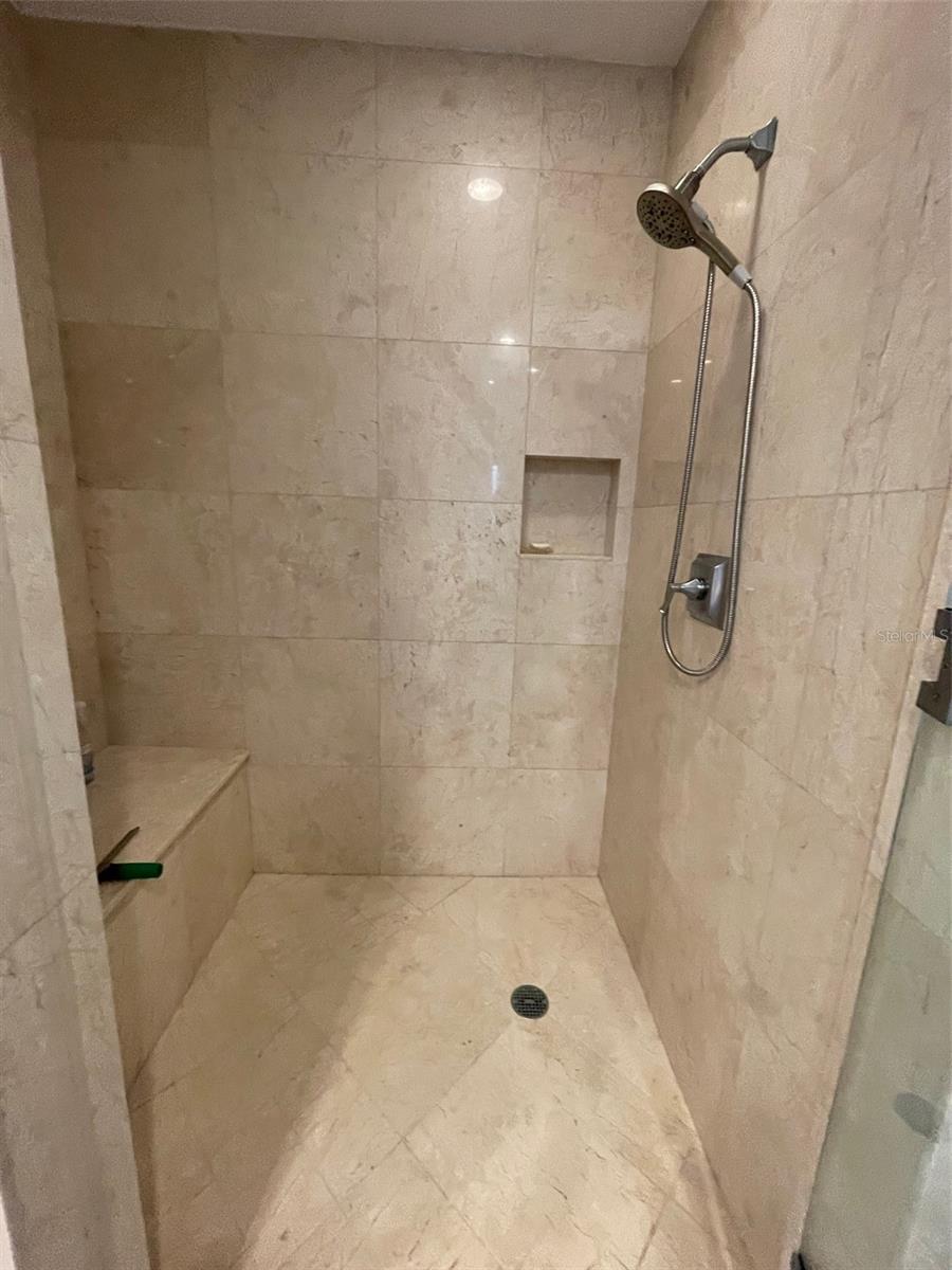 ORCHID BEACH CLUB - Residential