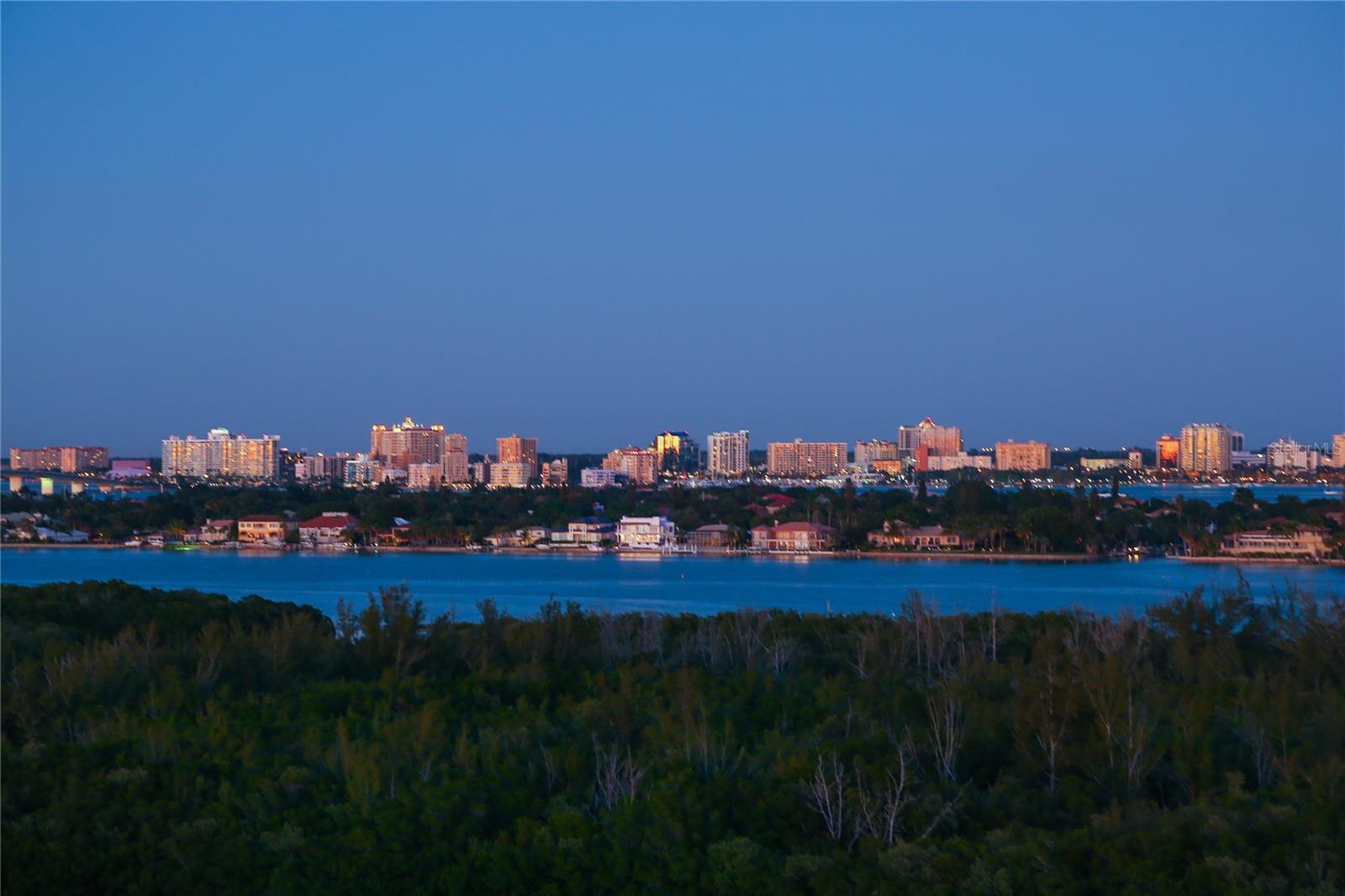 ORCHID BEACH CLUB - Residential