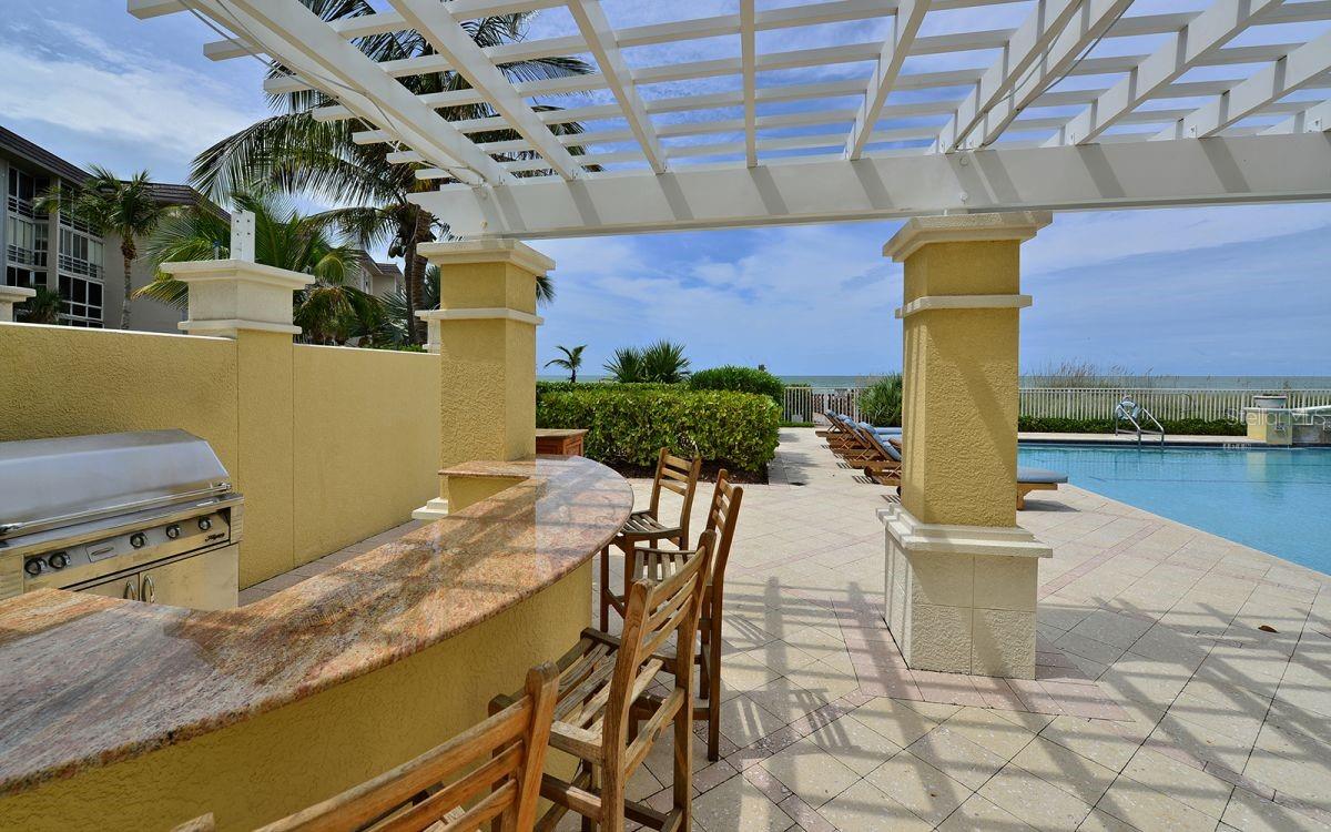 ORCHID BEACH CLUB - Residential