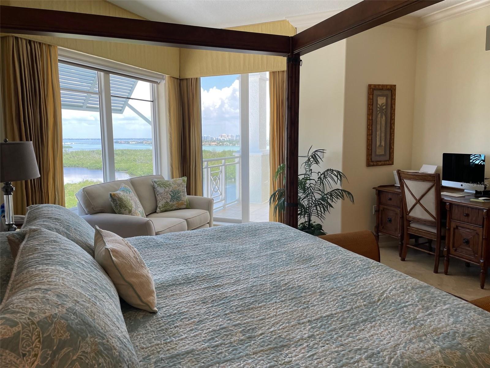 ORCHID BEACH CLUB - Residential