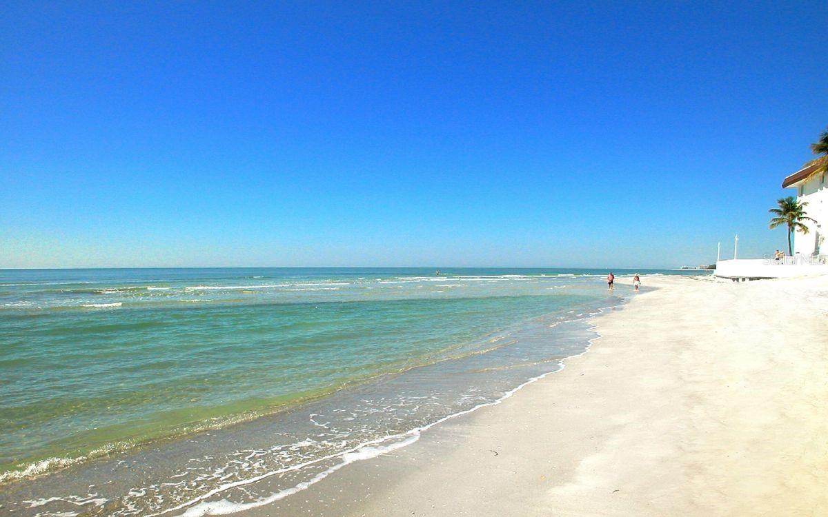 ORCHID BEACH CLUB - Residential