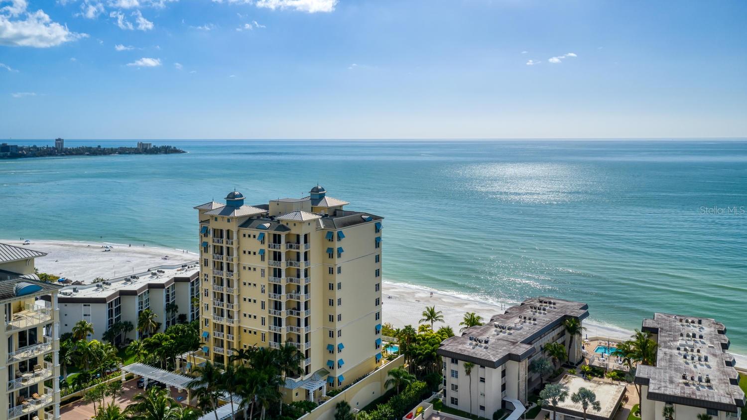 ORCHID BEACH CLUB - Residential