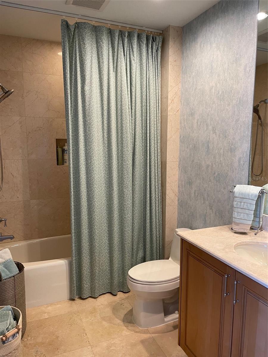 ORCHID BEACH CLUB - Residential