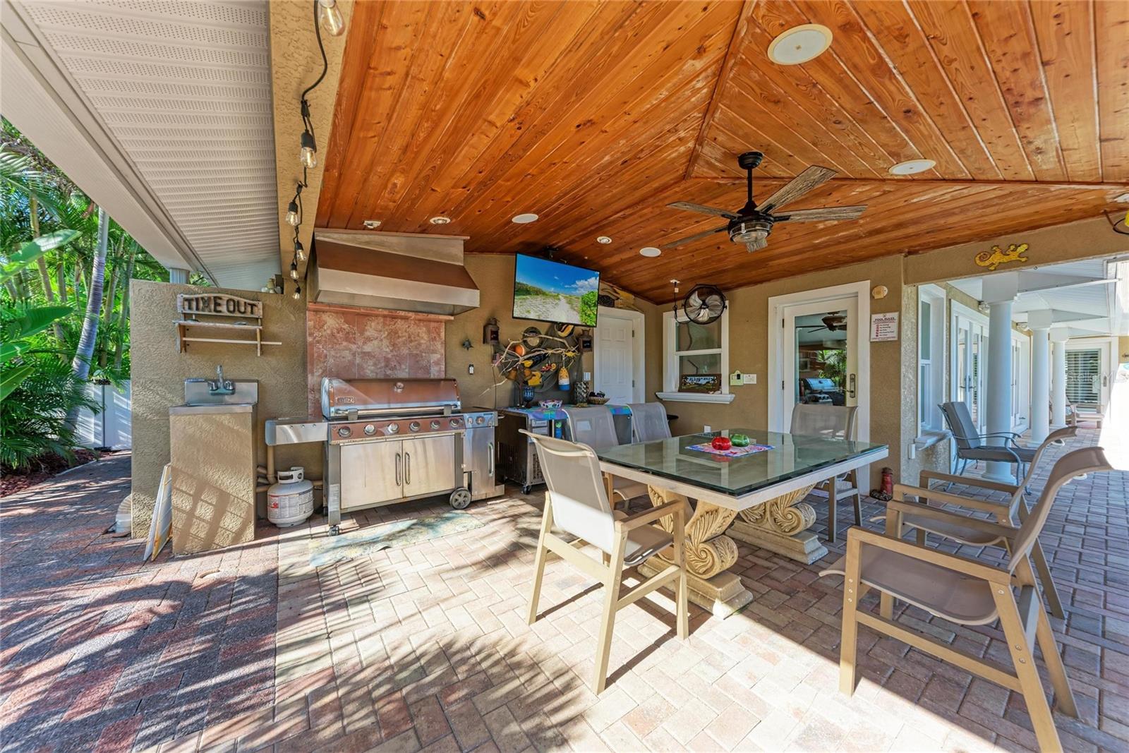 KEY ROYALE 17TH ADD - Residential