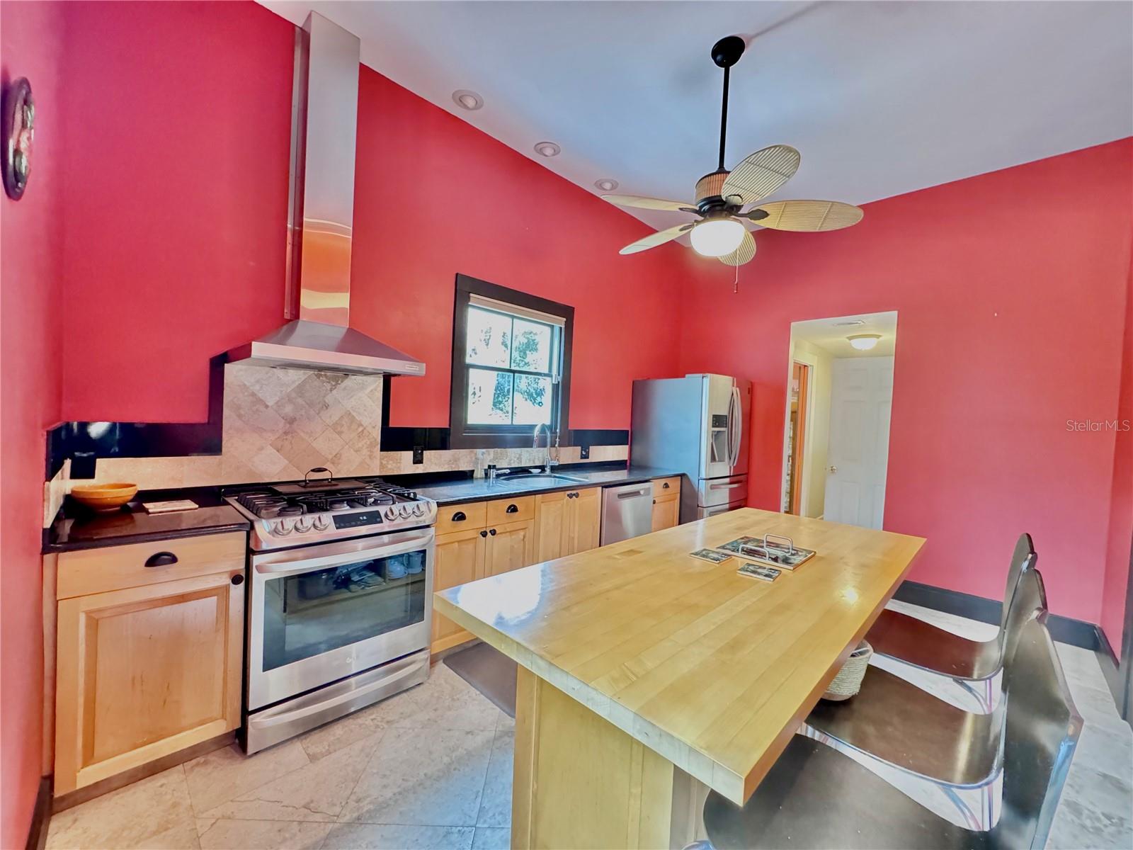 G M WHETSTONE ESTATE ADD TO H S - Residential